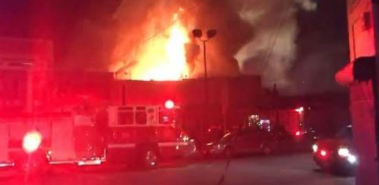 Τραγωδία στην Καλιφόρνια – 9 νεκροί από πυρκαγιά κατά τη διάρκεια πάρτι – ΒΙΝΤΕΟ