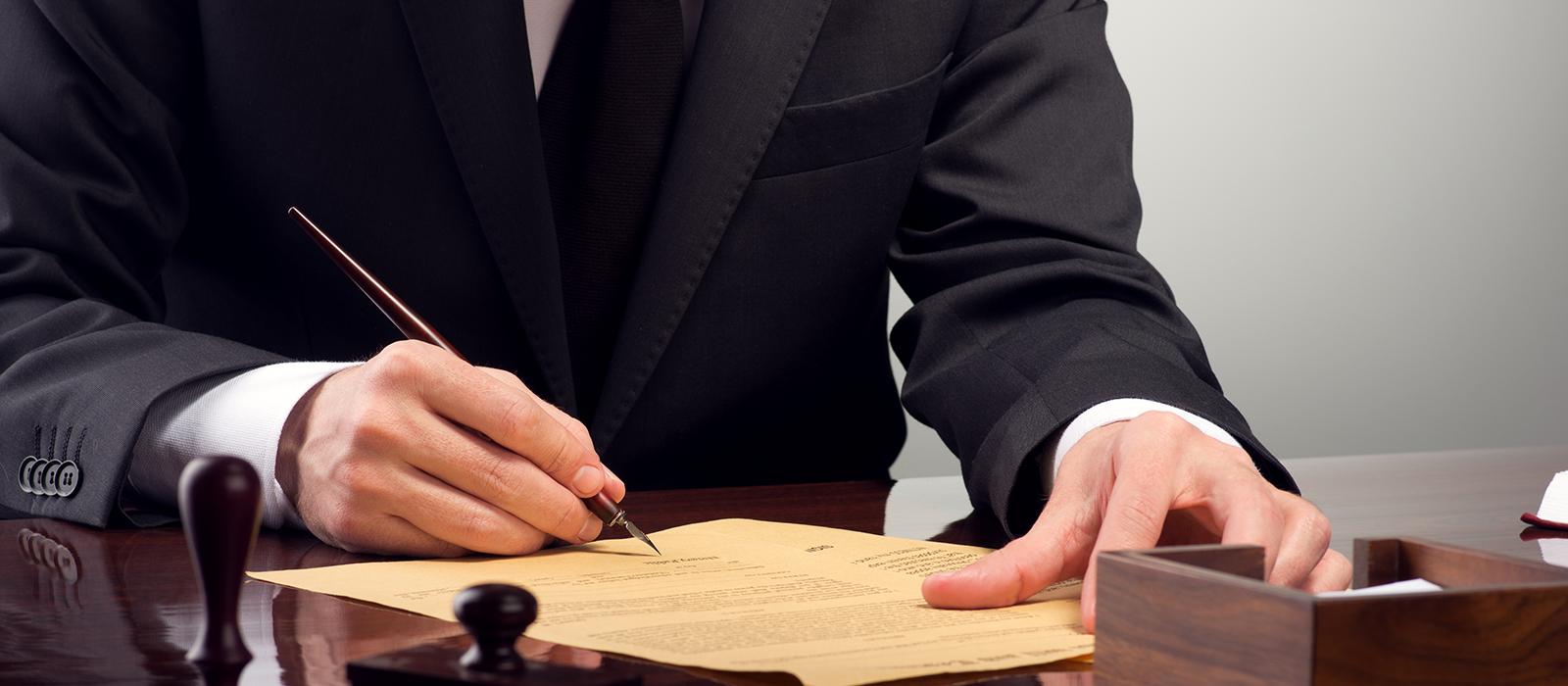 Νέα αποχή των συμβολαιογράφων από τους πλειστηριασμούς – Ποιες περιπτώσεις εξαιρούνται