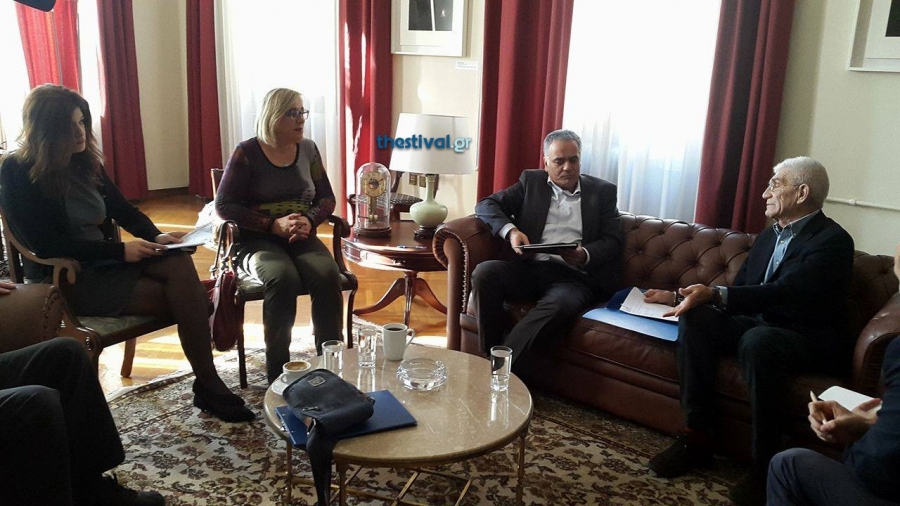 Έπιασε δουλειά η 28χρονη διευθύντρια του πρωθυπουργικού γραφείου στη Θεσσαλονίκη – ΦΩΤΟ