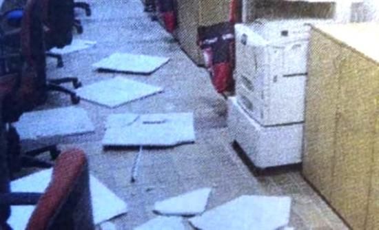 Κατέρρευσε ψευδοροφή σε ΚΕΠ