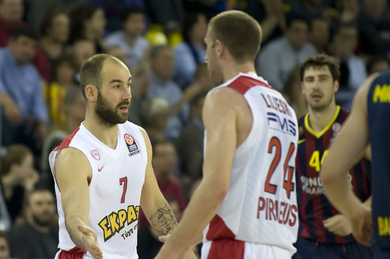 Μπορεί και χωρίς Πρίντεζη, Χάκετ