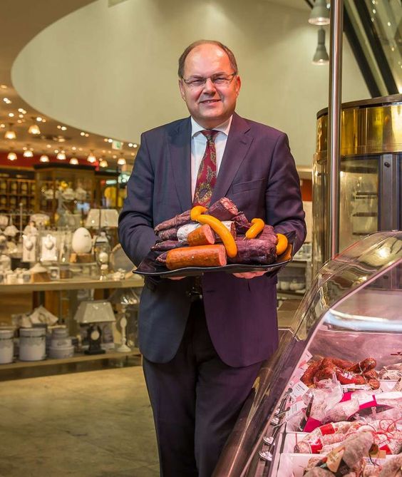 Γερμανία: Εναντίον των λουκάνικων για χορτοφάγους ο υπουργός Γεωργίας