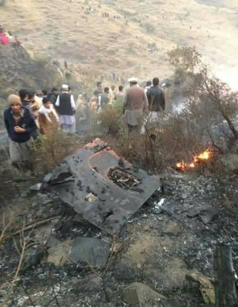 Η λίστα των επιβατών της μοιραίας πτήσης που συνετρίβη στο Πακιστάν