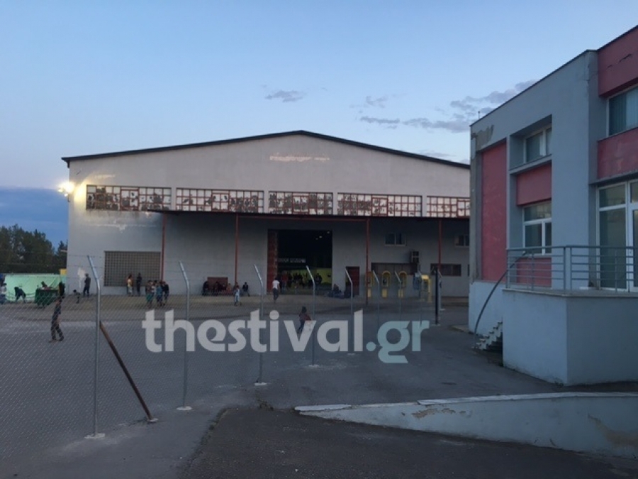 Διαμαρτυρία προσφύγων στο Ωραιόκαστρο για τις συνθήκες διαβίωσης