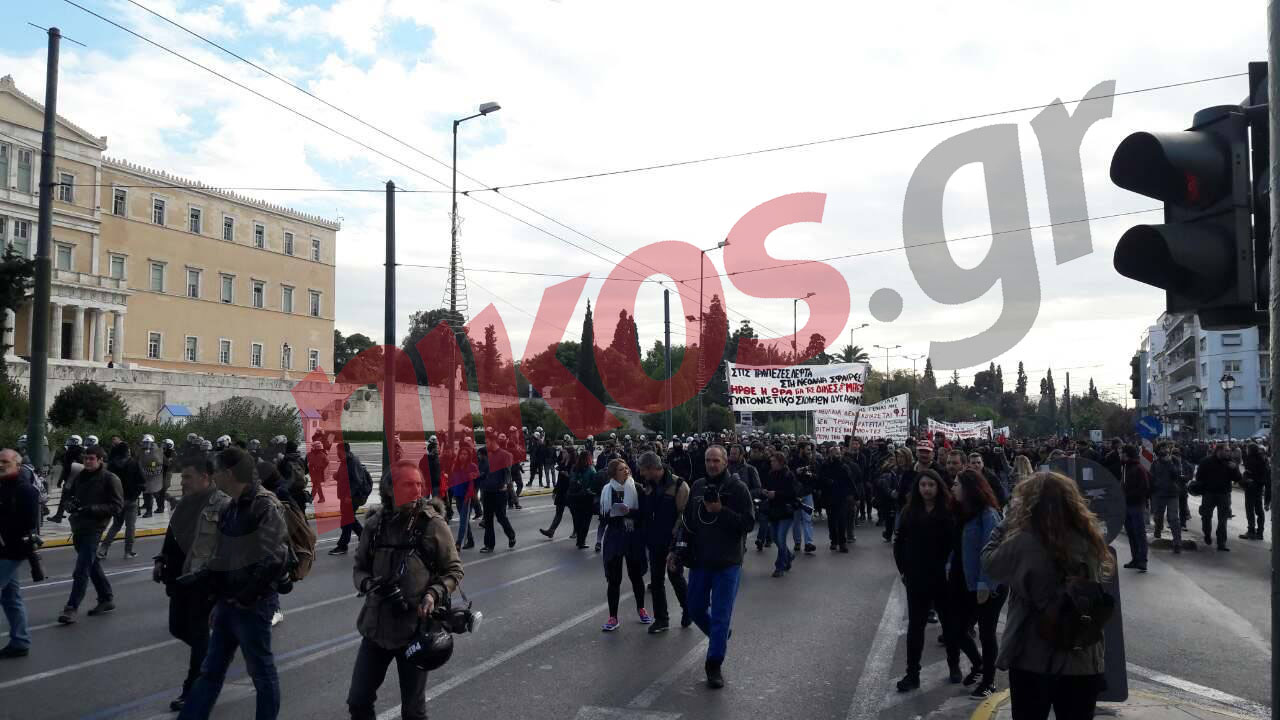 ΜΑΤ στο Σύνταγμα – ΦΩΤΟ