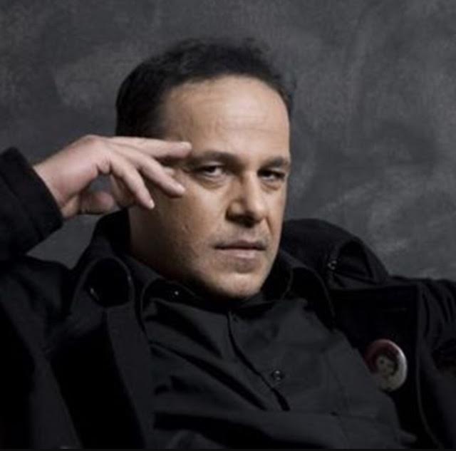 Ο Αλέξανδρος Ρήγας συναντά την… Κυρία της νύχτας