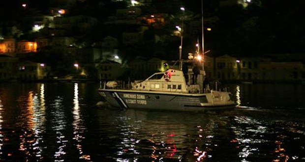 Έρευνες για πλοιάριο με 250 μετανάστες ανοιχτά της Κέρκυρας