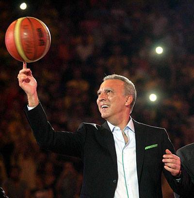 Οι ευχές του Νίκου Γκάλη για τη νέα χρονιά