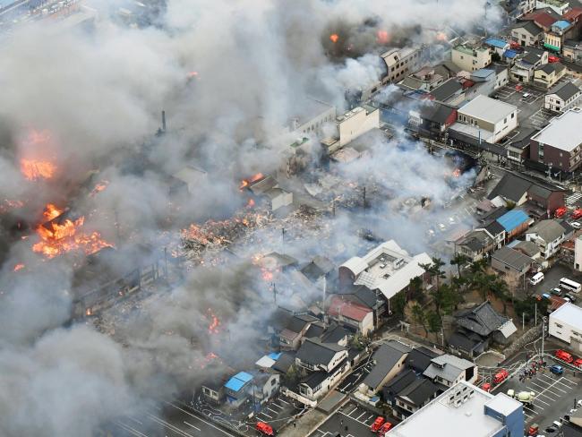 Στις φλόγες 140 κτίρια στην Ιαπωνία – ΒΙΝΤΕΟ