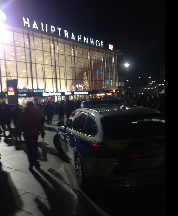 Εκκενώνεται ο σιδηροδρομικός σταθμός στην Κολωνία – Τηλεφώνημα για βόμβα – ΤΩΡΑ