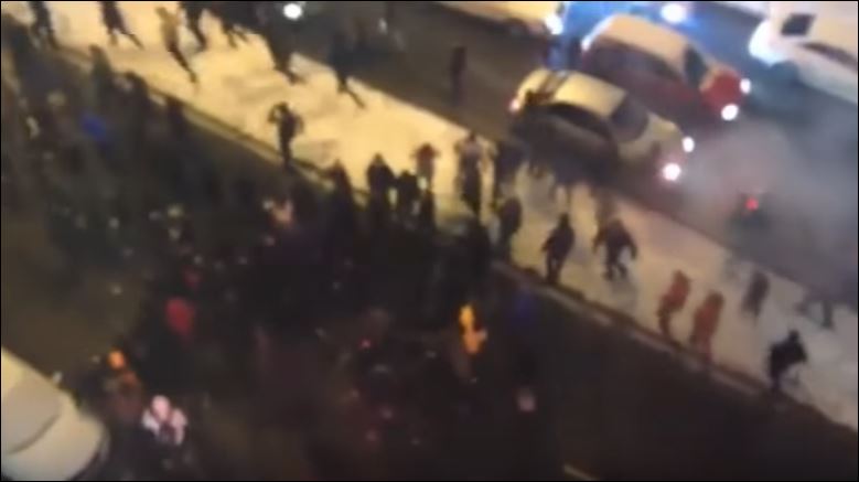 Άγριο ξύλο μεταξύ οπαδών πριν από το Ντιναμό Κιέβου – Μπεσίκτας – BINTEO