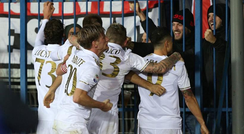 Η φανέλα της Μίλαν στη μνήμη των θυμάτων της Σαπεκοένσε – ΦΩΤΟ