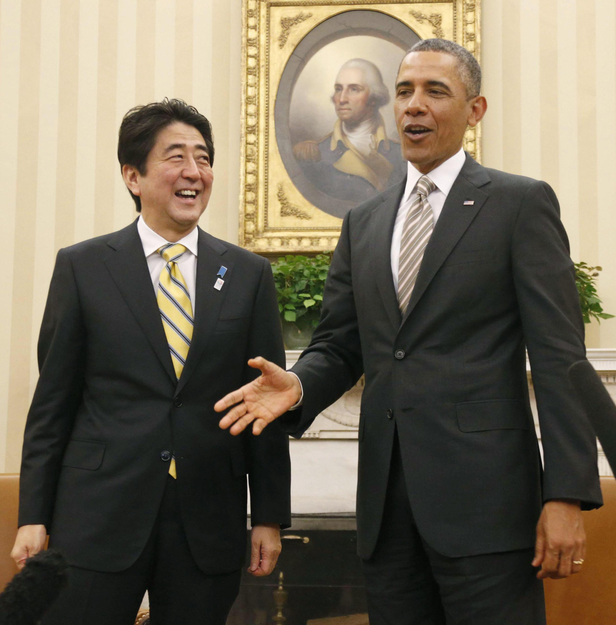 ΗΠΑ: Ιστορική επίσκεψη Άμπε στο Περλ Χάρμπορ