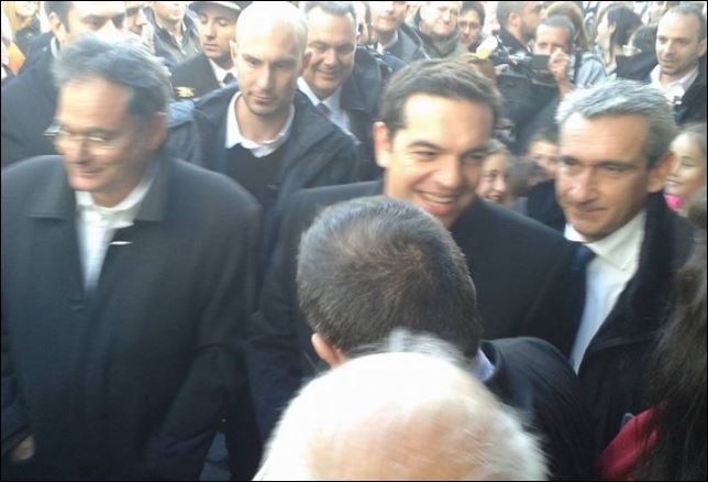 ΒΙΝΤΕΟ και ΦΩΤΟ από την επίσκεψη του Πρωθυπουργού στη Νίσυρο