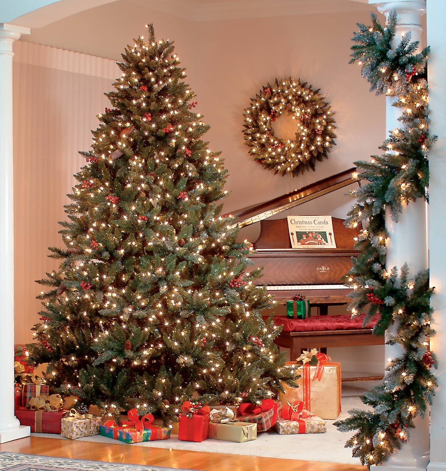 Όλα όσα πρέπει να γνωρίζουμε για την ασφάλεια του χριστουγεννιάτικου δέντρου