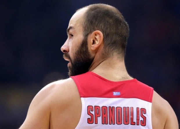 Ταξίδεψε από τα Χανιά μόνο για ένα αυτόγραφο του Σπανούλη – ΒΙΝΤΕΟ