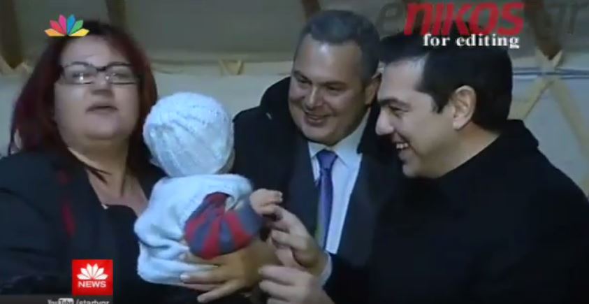 Το αγοράκι που “έκλεψε” την καρδιά του Τσίπρα και του Καμμένου – ΒΙΝΤΕΟ