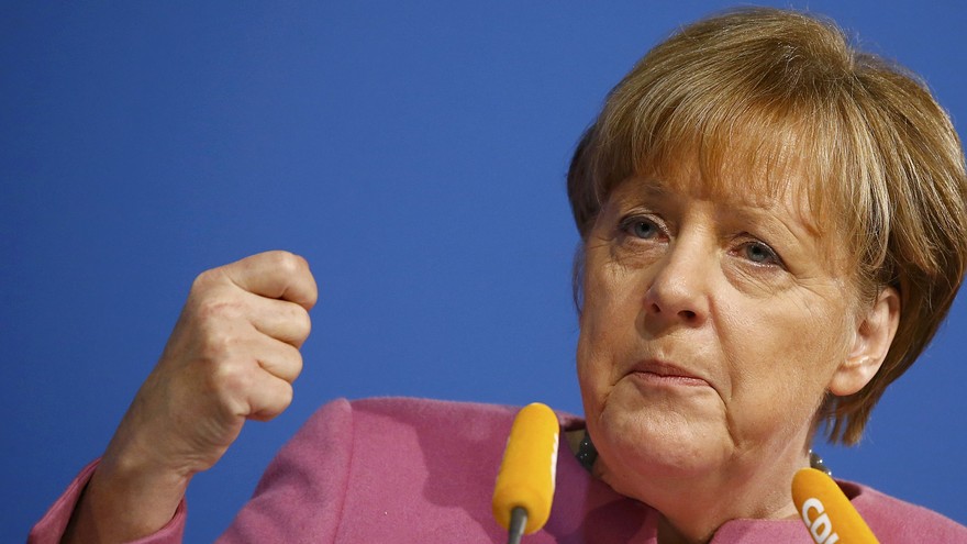 Επιτάχυνση των απελάσεων θέλει η Μέρκελ