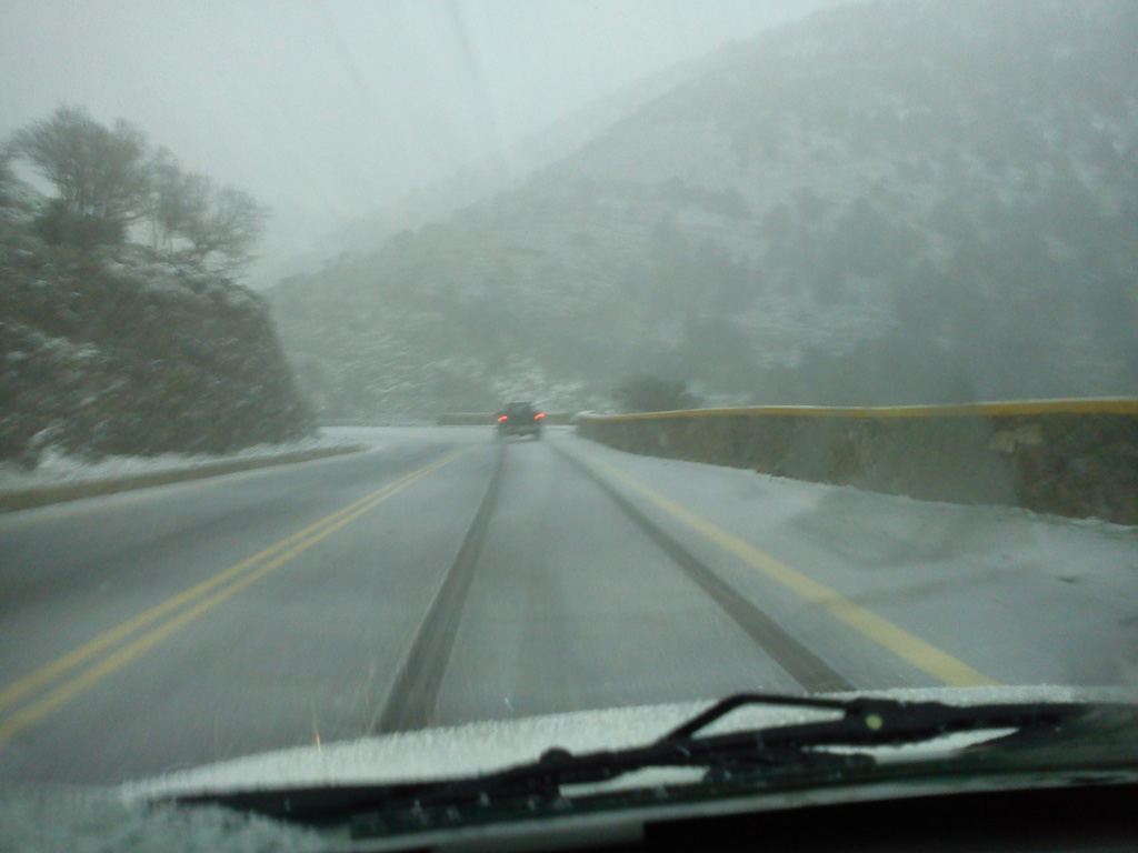 Σαρώνει την Κρήτη το κύμα κακοκαιρίας