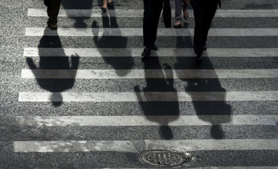 Έρευνα – σοκ για την κρίση: Δεν βλέπουν «φως» οι Ελληνες