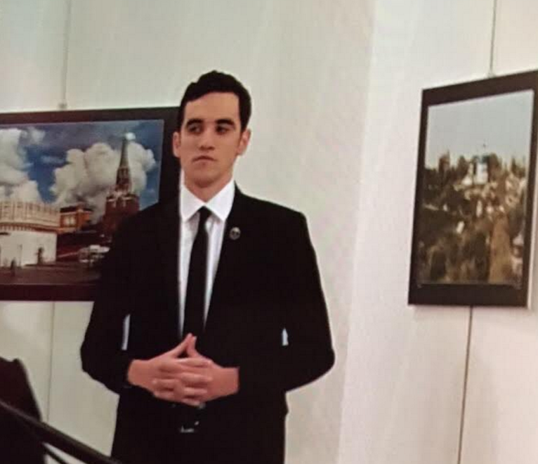 Νέο βίντεο ντοκουμέντο από τη δολοφονική επίθεση στον Ρώσο πρέσβη