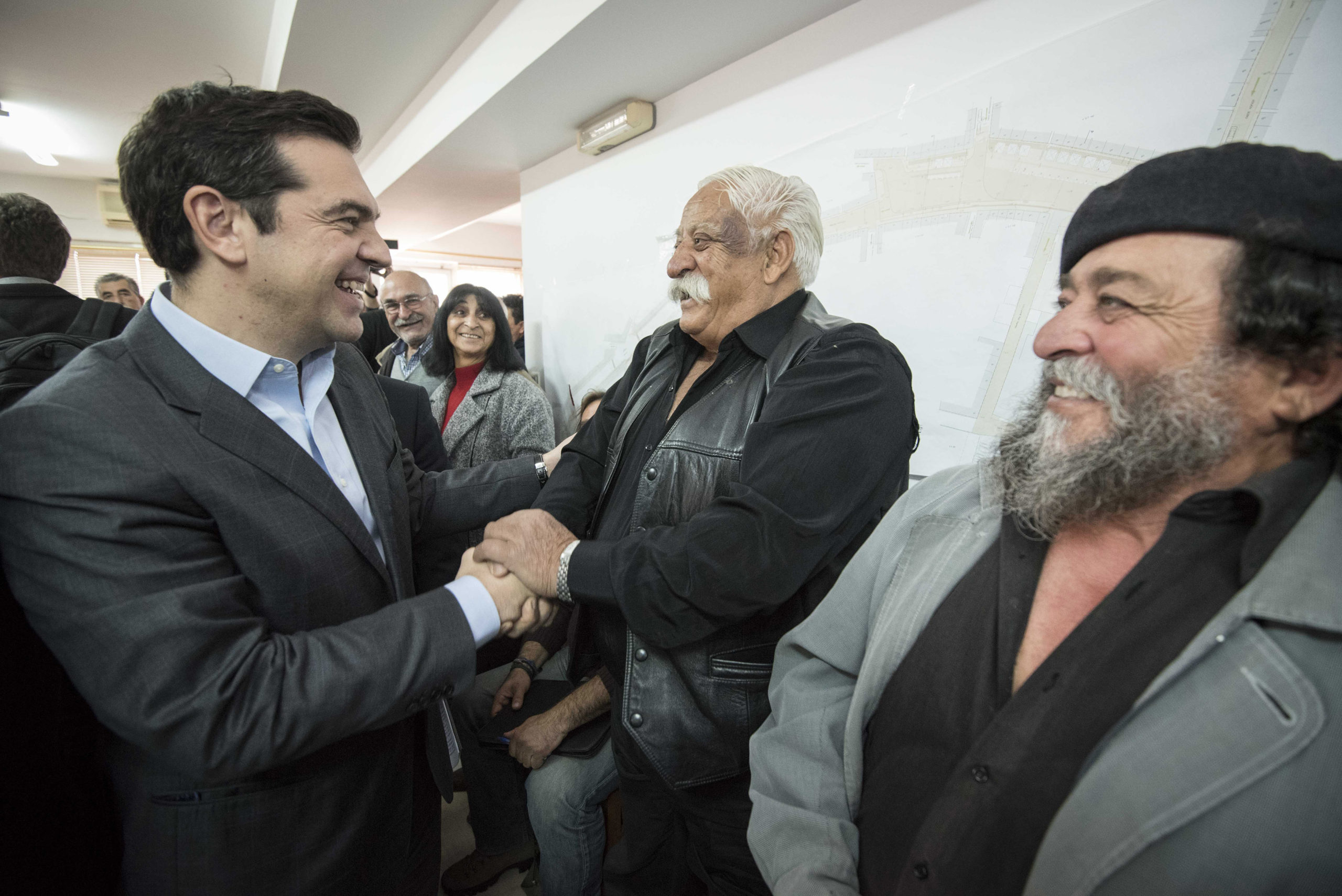 Τσίπρας: Δεν θα τους κάνουμε το χατίρι να υποχωρήσουμε