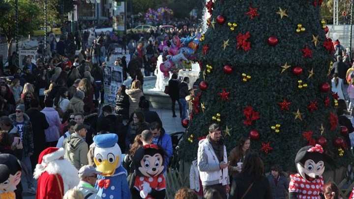 Ανοιχτά αύριο τα καταστήματα