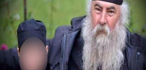 Αθωνιάδα Σχολή: Παντελώς ανυπόστατα τα περί 12χρονου μοναχού στο Άγιο Όρος