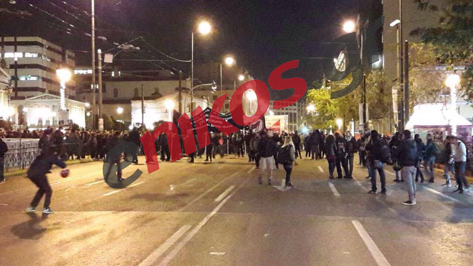 Κλειστή η Πανεπιστημίου – ΦΩΤΟ – ΤΩΡΑ