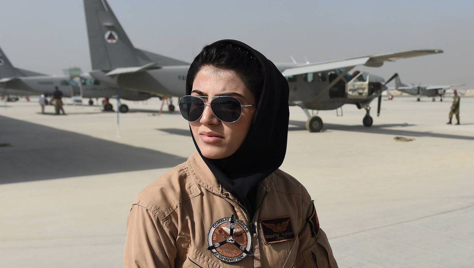 Αφγανιστάν: Η πρώτη γυναίκα πιλότος ζήτησε άσυλο στις ΗΠΑ