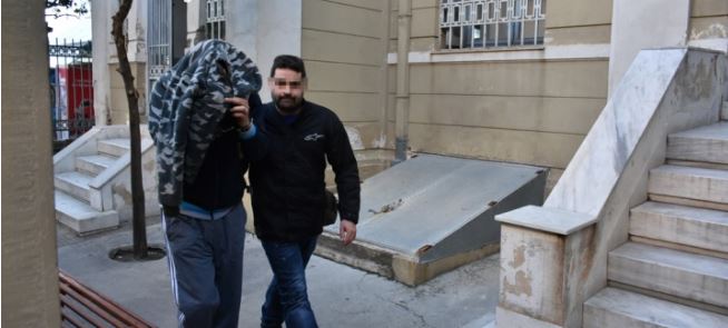 Οι δικηγόροι αρνούνται να αναλάβουν την υπεράσπιση του 32χρονου Σύρου