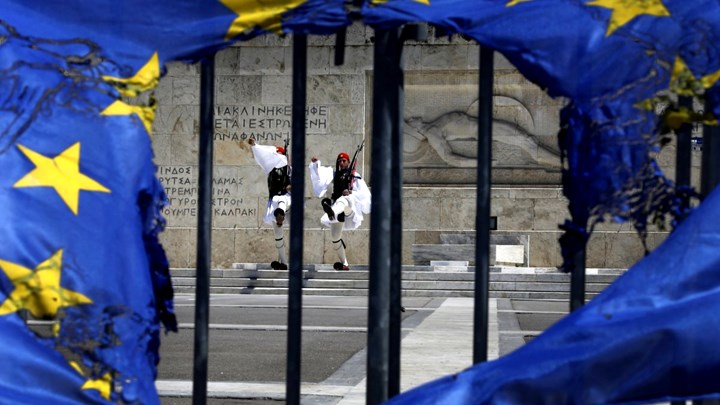 Economist: Grexit πριν από το Brexit;