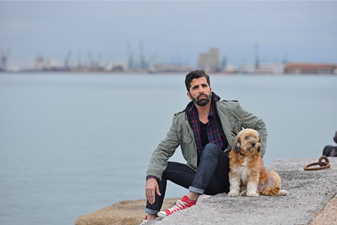 Ο Βισκαδουράκης γίνεται… Σαρλό!