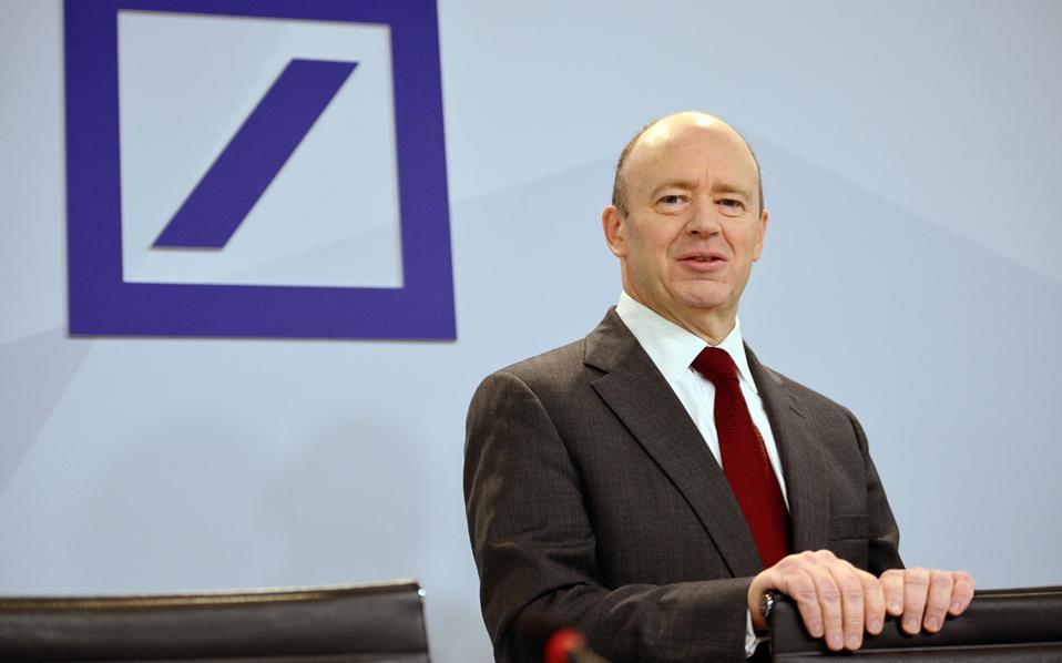 Ο επικεφαλής της Deutsche Bank προειδοποιεί για αναταραχή μετά το ιταλικό δημοψήφισμα