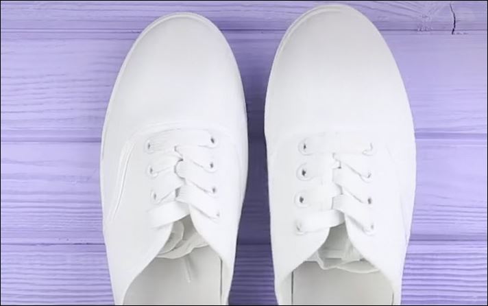 Φανταστικό τρικ: Πώς να προστατεύσετε τα παπούτσια σας από τη βροχή – ΒΙΝΤΕΟ