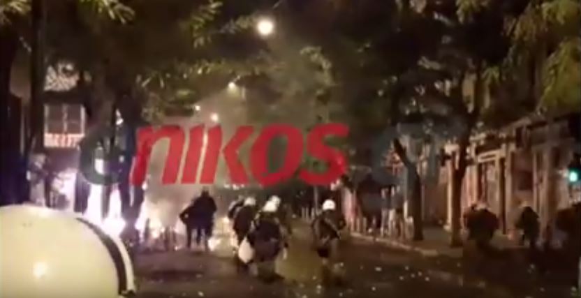 “Κλεφτοπόλεμος” στη Στουρνάρη – ΒΙΝΤΕΟ