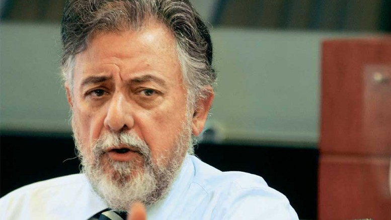 Eπιστολή Πανούση στον Τσίπρα: Ο ηγέτης αυτοθυσιάζεται πριν τον πυροβολήσουν πισώπλατα οι «σύντροφοί» του