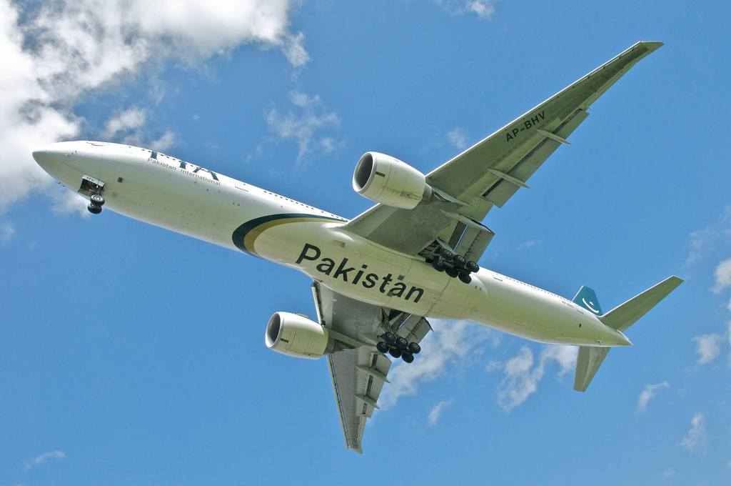 Εξαφανίστηκε από τα ραντάρ αεροπλάνο με 37 επιβάτες στο Πακιστάν