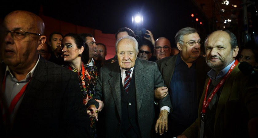 Πορτογαλία: Σε κρίσιμη κατάσταση ο πρώην πρόεδρος Μάριο Σοάρες