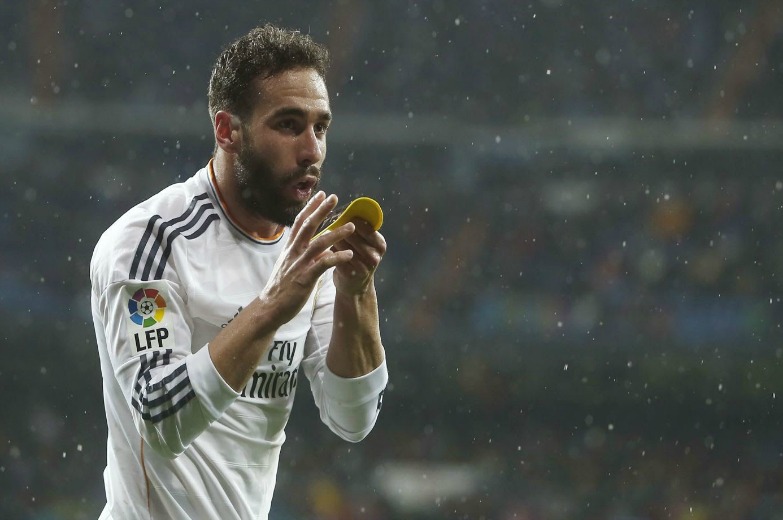 Σάλος με το μεσαίο δάχτυλο του Καρβαχάλ – Ζήτησε συγγνώμη – ΦΩΤΟ