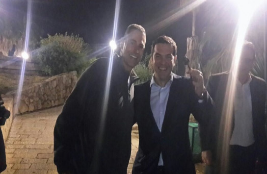 Ο Γιούρι Γκέλερ αποκαλύπτει τι του είπε ο Αλέξης Τσίπρας – ΒΙΝΤΕΟ