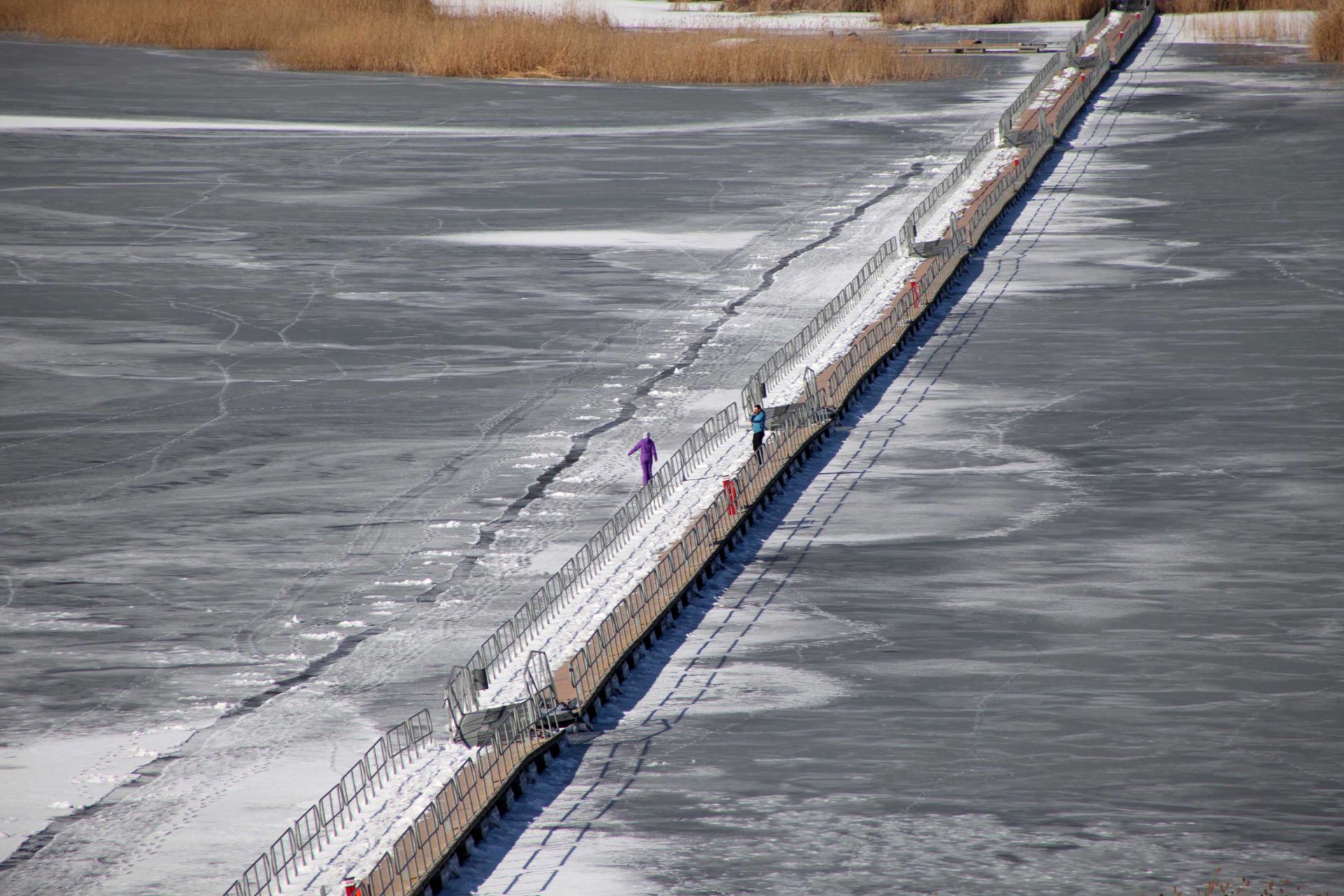 Εντυπωσιακές ΦΩΤΟ – Πάγωσε η Μικρή Πρέσπα