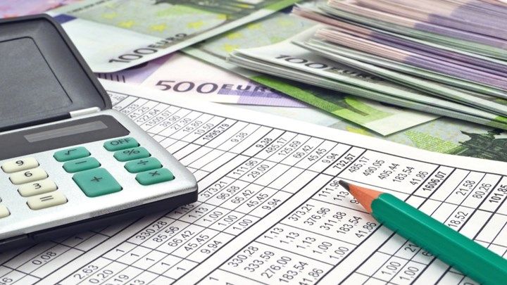 Ποδαρικό με “τσουνάμι” παλιών και νέων φόρων κάνει το 2017