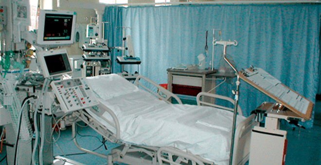 ΠΟΕΔΗΝ: Διασωληνωμένοι ασθενείς εκτός ΜΕΘ στα Δημόσια Νοσοκομεία