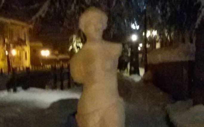 Η Αφροδίτη της Μήλου από… χιόνι στη Φλώρινα – ΦΩΤΟ