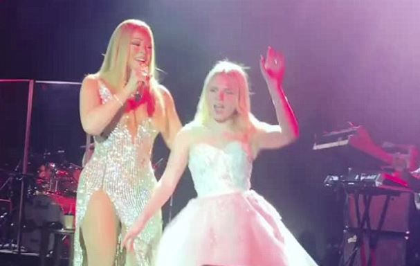 Ο λόγος που ένας Ρώσος μεγιστάνας χρύσωσε Έλτον Τζον και Μαράια Κάρεϊ – ΒΙΝΤΕΟ – ΦΩΤΟ