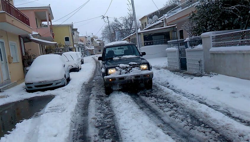 Σφοδρές χιονοπτώσεις σε Λέσβο και Χίο – ΦΩΤΟ