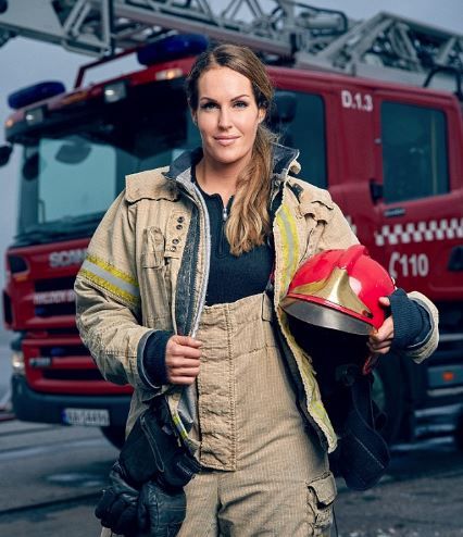 Η ομορφότερη γυναίκα πυροσβέστης στον κόσμο – ΒΙΝΤΕΟ – ΦΩΤΟ