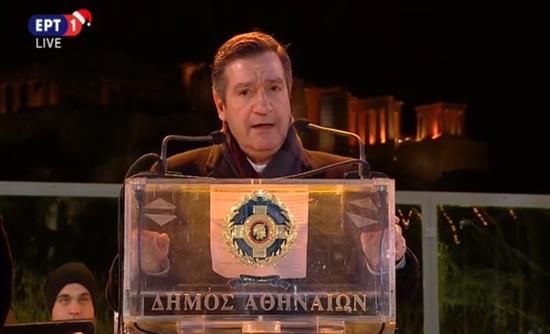 Καλή χρονιά από Καμίνη με αυτοκριτική