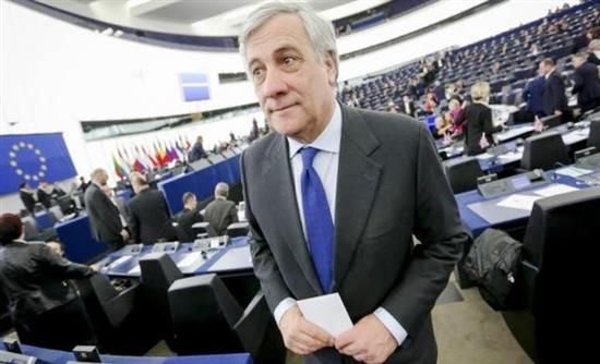 Αναδίπλωση από τον Ταγιάνι μετά τον σάλο που προκάλεσαν οι δηλώσεις του